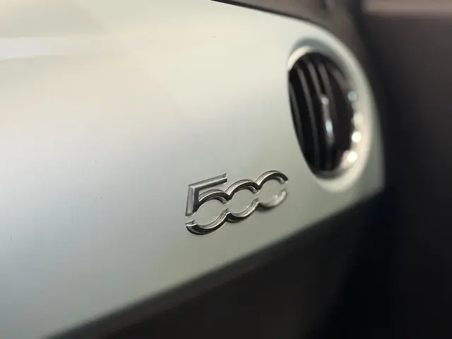 Fiat 500 1.0 Hybrid Dolcevita 2023 Benzine 37