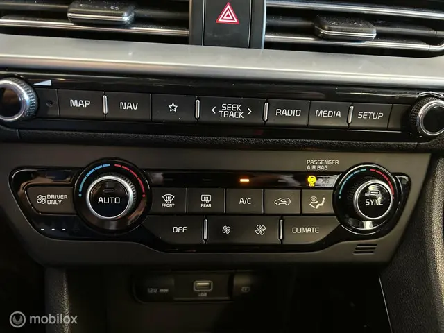 Kia Niro 1.6 GDi Hybrid DynamicLine 2020 Hybride Benzine 8