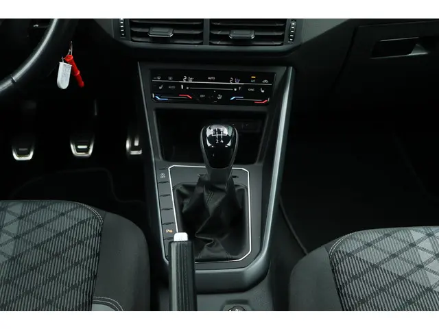 Volkswagen Polo 1.0 TSI R-Line Business 2022 Benzine 33