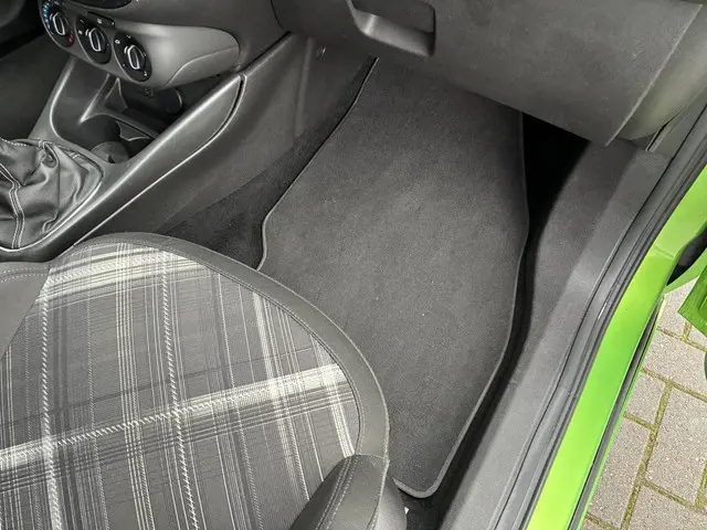 Opel Corsa HELAAS VERKOCHT!!! 2015 Benzine 33