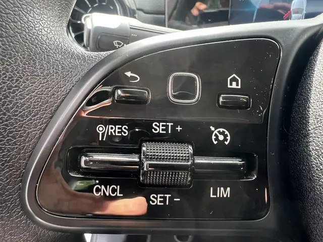 Mercedes-Benz A-Klasse 180 2020 Benzine 3