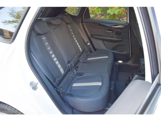 BMW 2 Serie Active Tourer 218i Executive 2015 Benzine 21