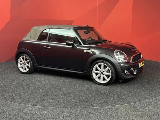 MINI Cooper S Cabrio Mini 1.6 Chili 2013 Benzine 19