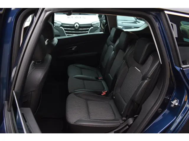 Renault Grand Scénic TCe 140 EDC Intens 2021 Benzine 12