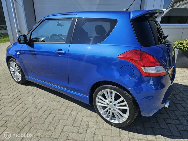 Suzuki Swift 1.6 Sport zeer nette Auto!! 2013 Benzine 4