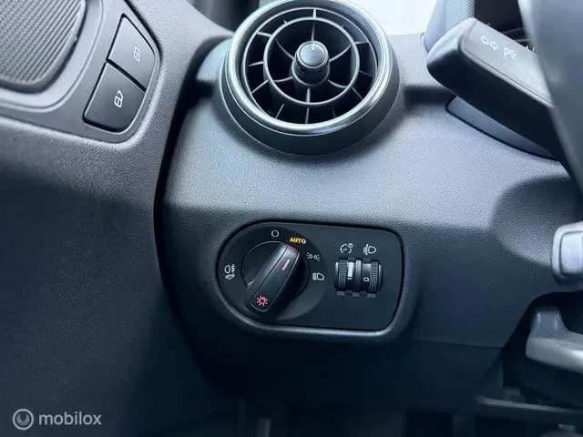 Audi A1 Sportback 1.0 TFSI Jaar apk 2017 Benzine 15