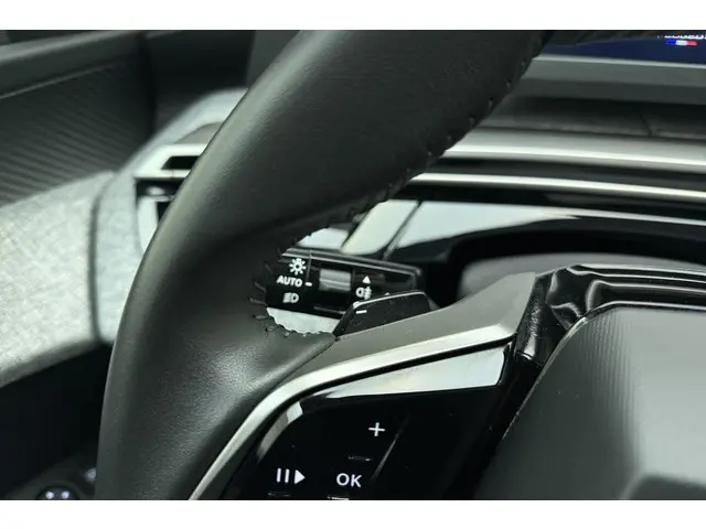 Peugeot 3008 1.2 Hybrid 145 Allure 2025 Hybride Benzine 23