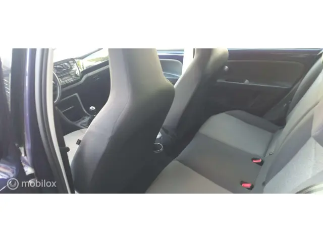 Volkswagen up! 1.0 move up! BlueMotion 2016 Benzine 13
