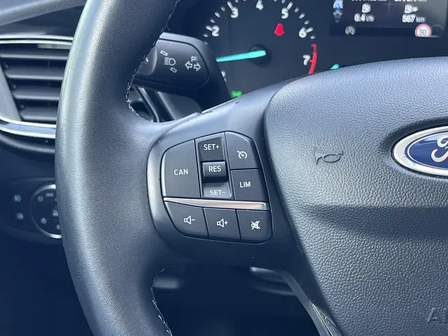 Ford Fiesta 1.0 EcoBoost Hybrid Titanium 2022 Benzine 22