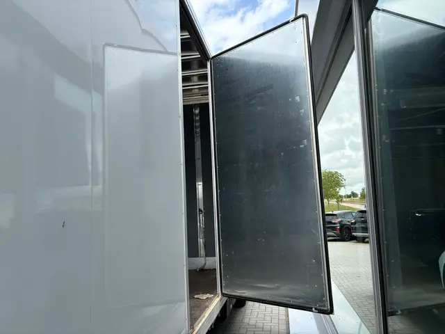 Ford Transit 350 2.0 TDCI L4H1 2024 Diesel 11