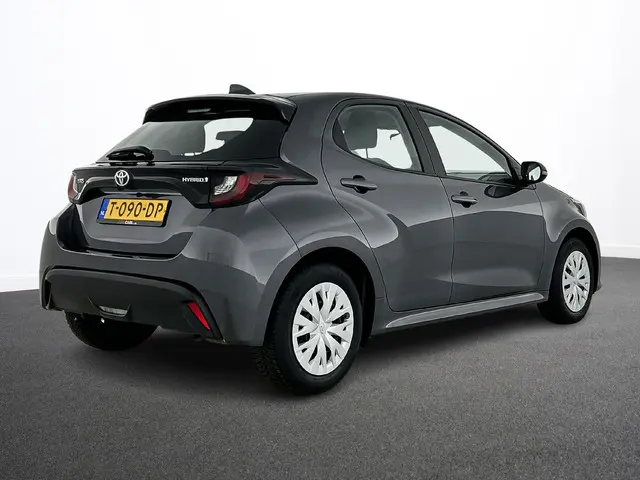 Toyota Yaris 1.5 Hybrid Active Auto. 2023 Hybride Benzine 4