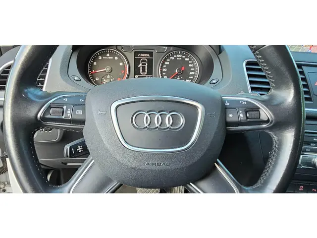 Audi Q3 1.4 TFSI CoD Design Pro Line Plus 2015 Benzine 26