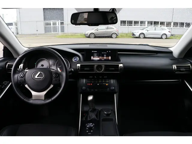 Lexus IS 300h Edition 2014 Hybride Benzine 20