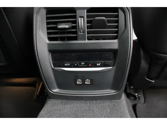 BMW 3 Serie Touring 320e 2023 Hybride Benzine 26