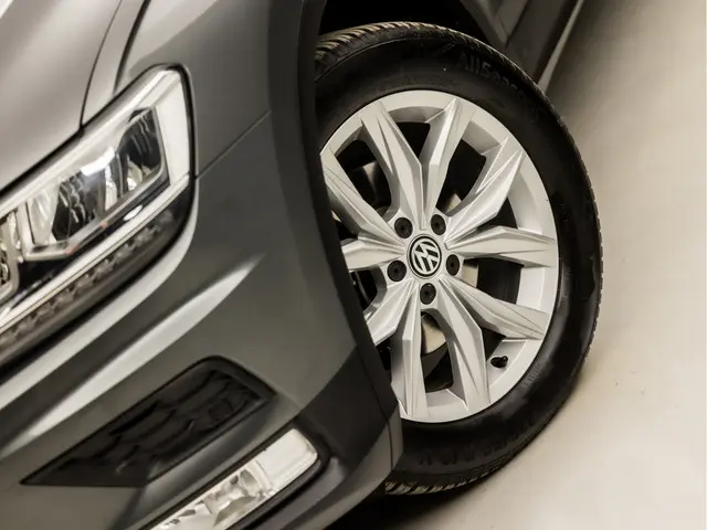 Volkswagen Tiguan 1.4 TSI ACT Sport 2017 Benzine 16