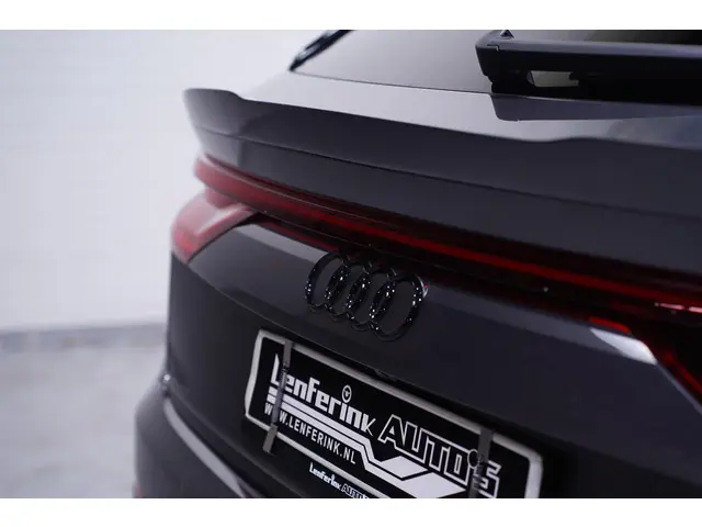 Audi Q8 55 TFSI quattro 2019 Benzine 27