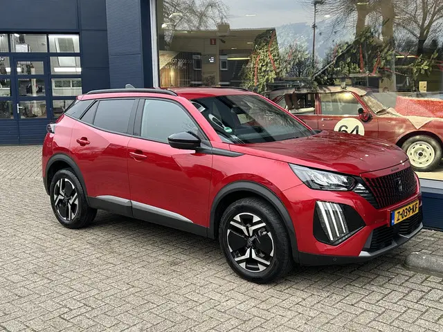 Peugeot 2008 1.2 Turbo 100 PK Allure 2024 Benzine 4