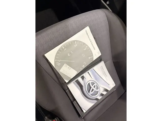 Toyota Yaris HB 1.0 VVT-i Aspiration 2017 Benzine 18