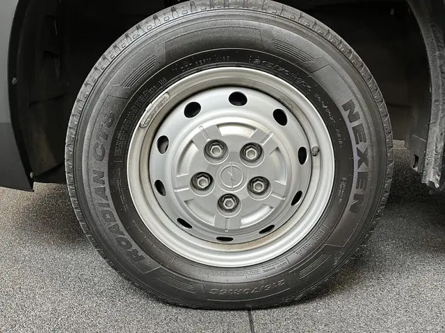 Opel Movano 140 PK L2H2 Edition 2022 Diesel 28