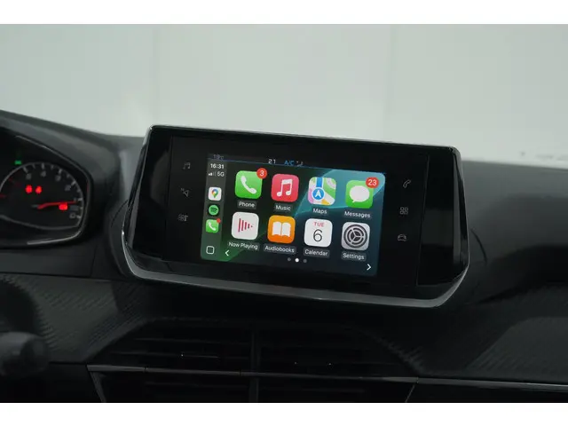 Peugeot 2008 3