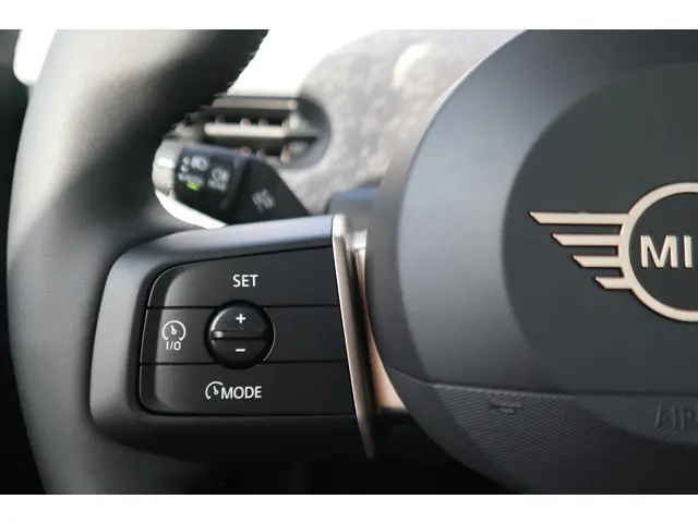 MINI 3-Deurs Cooper C 2025 Benzine 21