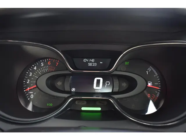 Renault Captur TCe 150 EDC Intens 2018 Benzine 17