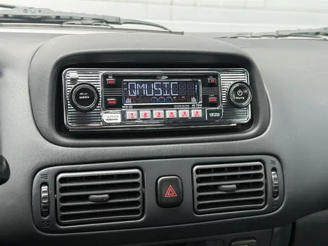 Toyota Corolla 1.3-16V Terra | NAP | SCHAKEL | 1999 Benzine 15