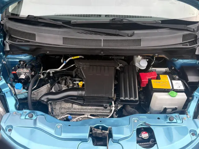 Suzuki Splash 1.0 VVT Comfort 2013 Benzine 16