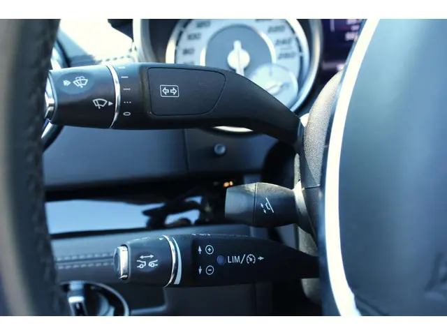 Mercedes-Benz SL 500 2012 Benzine 37