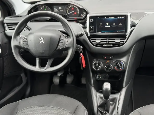 Peugeot 208 1.2 PureTech Active 2018 Benzine 12