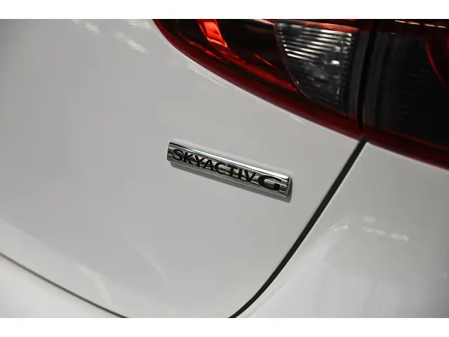 Mazda 2 SkyActiv-G 75 6MT Centre-Line 2024 Benzine 10