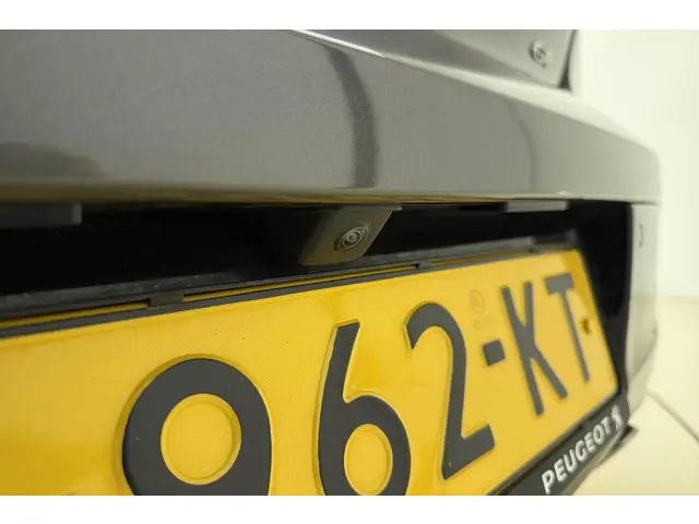 Peugeot 208 1.2 PureTech GT 2021 Benzine 10