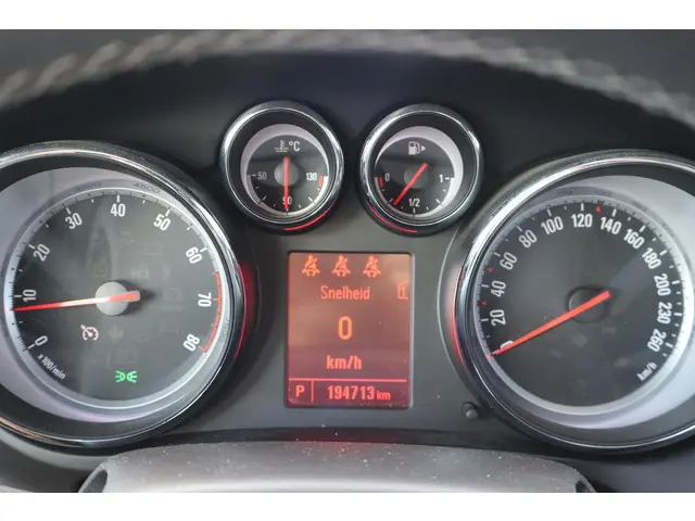 Opel Zafira Tourer 1.4 Cosmo 2012 Benzine 25