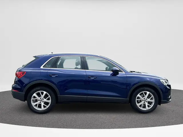 Audi Q3 45 TFSI e S-Line 2021 Hybride Benzine 4