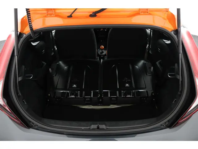 Toyota Aygo 1.0 VVT-i x-JBL 2021 Benzine 25
