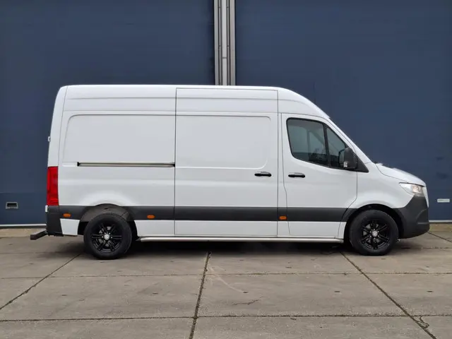 Mercedes-Benz Sprinter 211 2.2 CDI L2H2 2019 Diesel 5