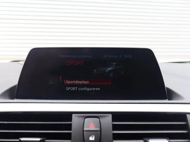 BMW 1 Serie 3-deurs 116i 2018 Benzine 29