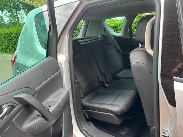 Opel Meriva 1.4 Turbo Cosmo 2012 Benzine 14
