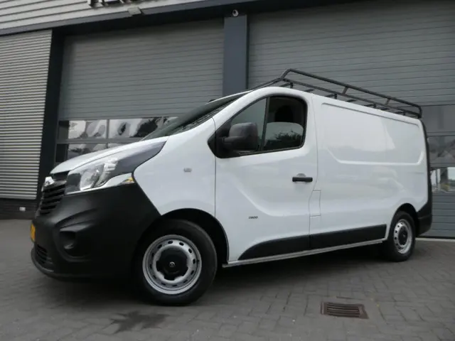 Opel Vivaro 2