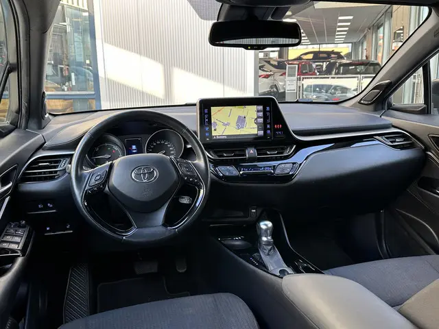 Toyota C-HR 3