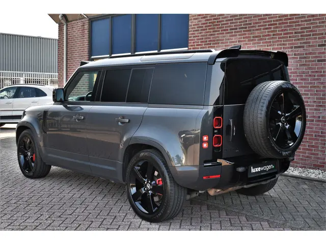 Land Rover Defender 110 D300 SE 2021 Diesel 72