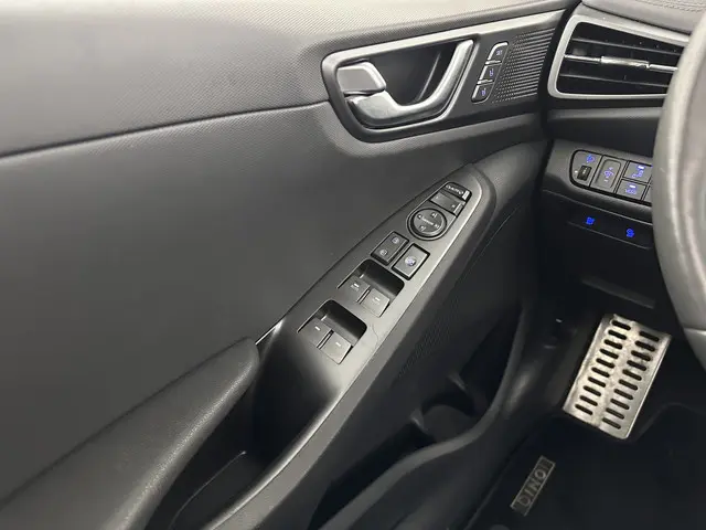 Hyundai IONIQ Premium EV 38 kWh {SOH-97%} 2020 Elektrisch 21