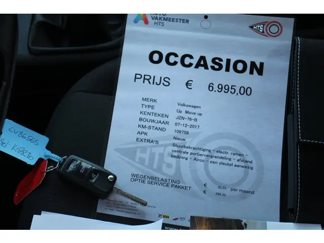 Volkswagen up! 1.0 BMT up! beats 2017 Benzine 24