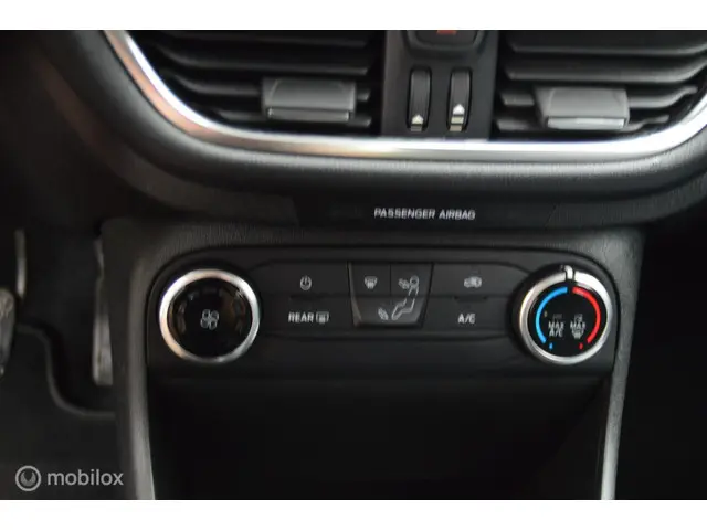 Ford Fiesta 1.1 Trend 2018 Benzine 27