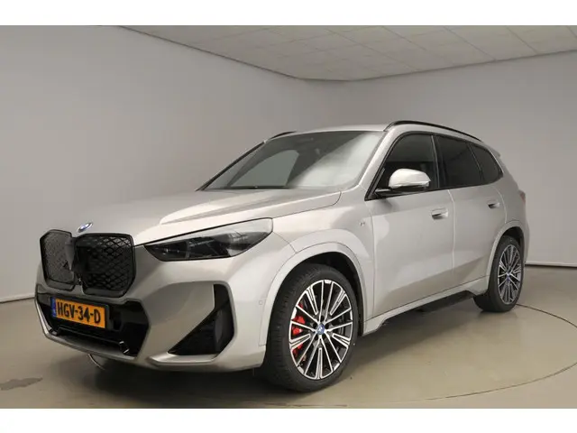 BMW iX1 eDrive20 2025 Elektrisch 9