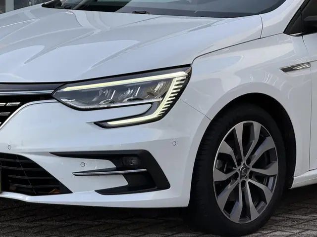 Renault Mégane Estate 1.3 TCe 140 Techno 2023 Benzine 13