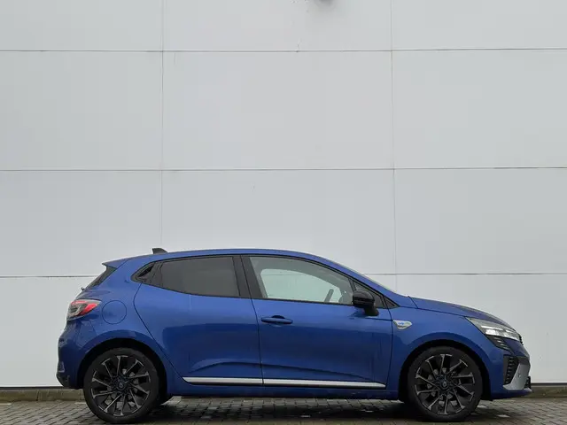 Renault Clio 1.0 TCe 90 GPF esprit Alpine 2024 Benzine 17