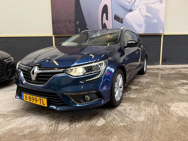 Renault Mégane Estate 1.3 TCe Limited 2020 Benzine 2