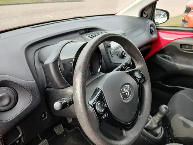 Toyota Aygo 1.0 VVT-i x-fun 2017 Benzine 17