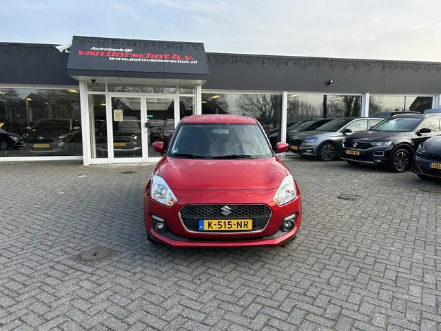 Suzuki Swift 1.2 Select Smart Hybrid 2020 Benzine 4